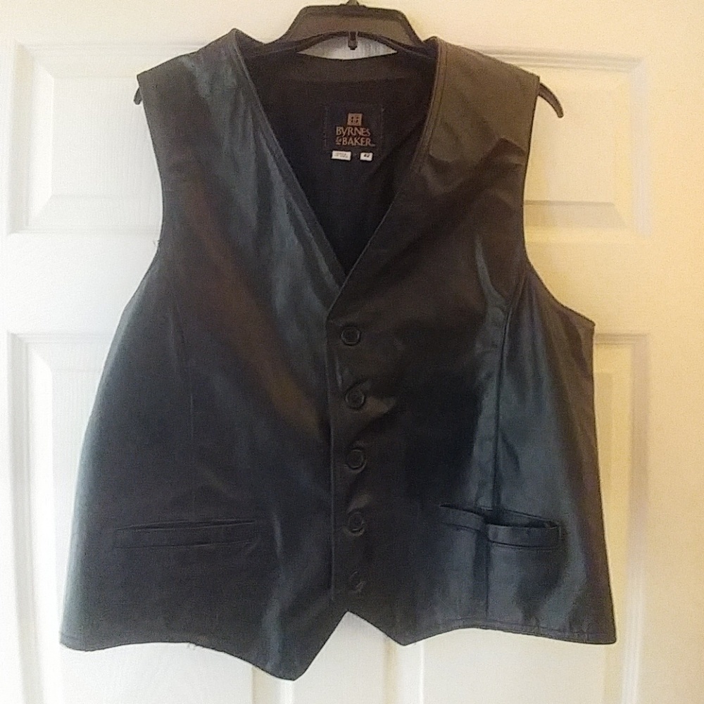 BYRNES & BAKER Black Leather Vest Size 42*